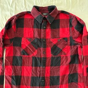 Trendy Men's Small Plaid Collared Shirt - Red and Black